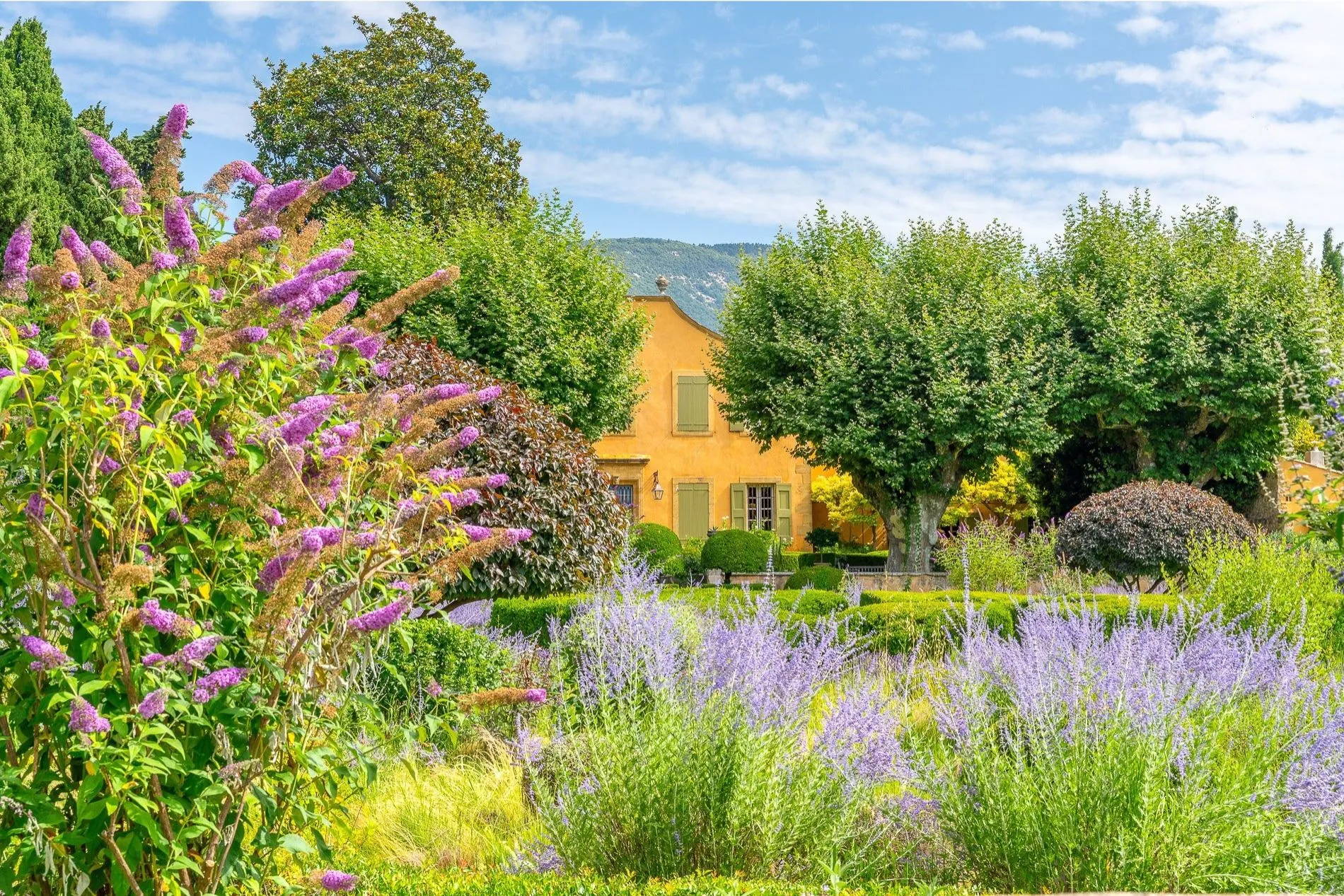 Panoramic view of Pavillon de Galon